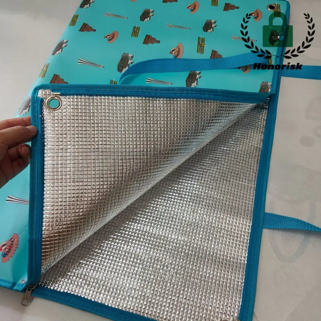 Foldable Waterproof Picnic Bag with Buckle Closure 01